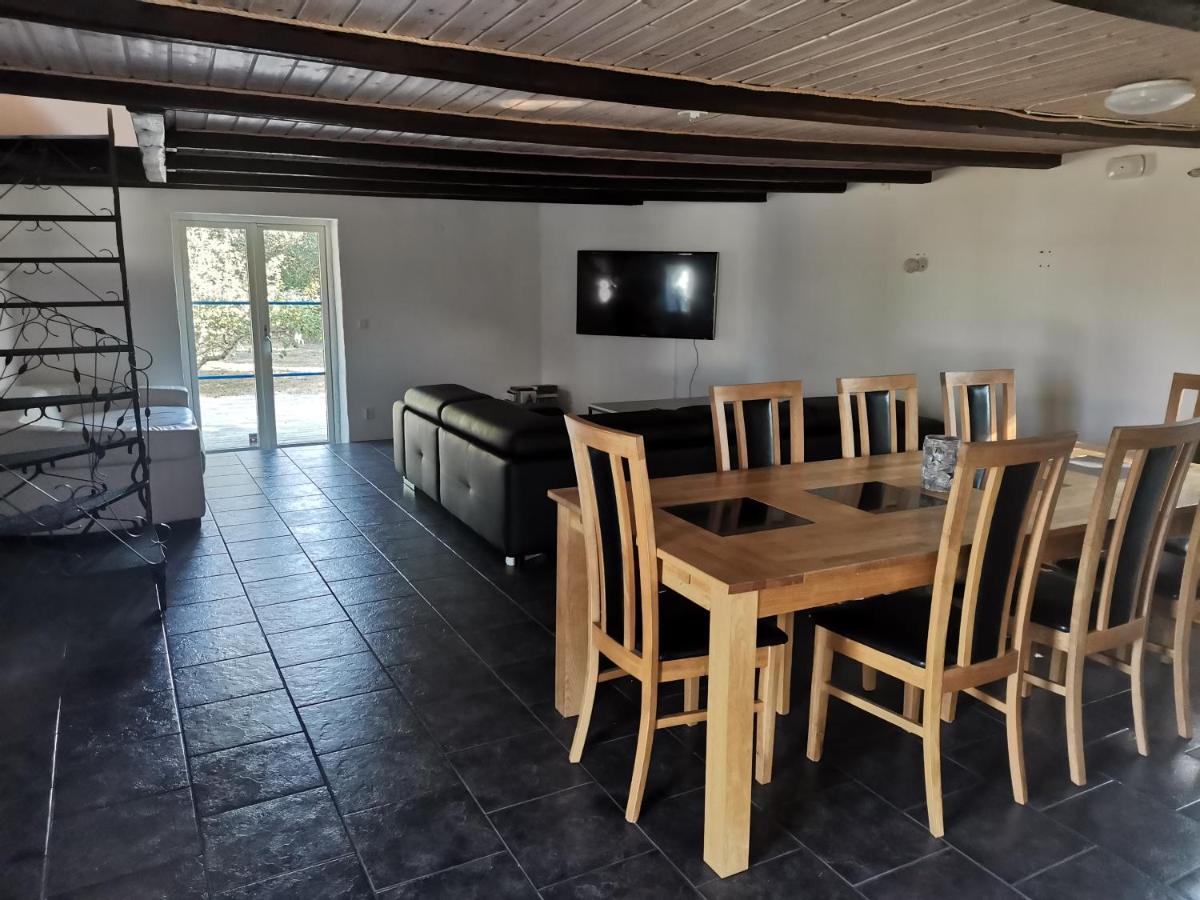 Tomelilla Lyxig Villa 3 Sovrum Kültér fotó